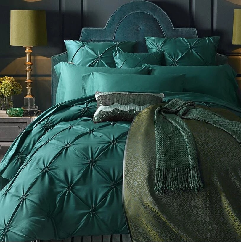LUXURY  PINTUCK DUVET COVERS SET - 8 PIECES (  tail  )